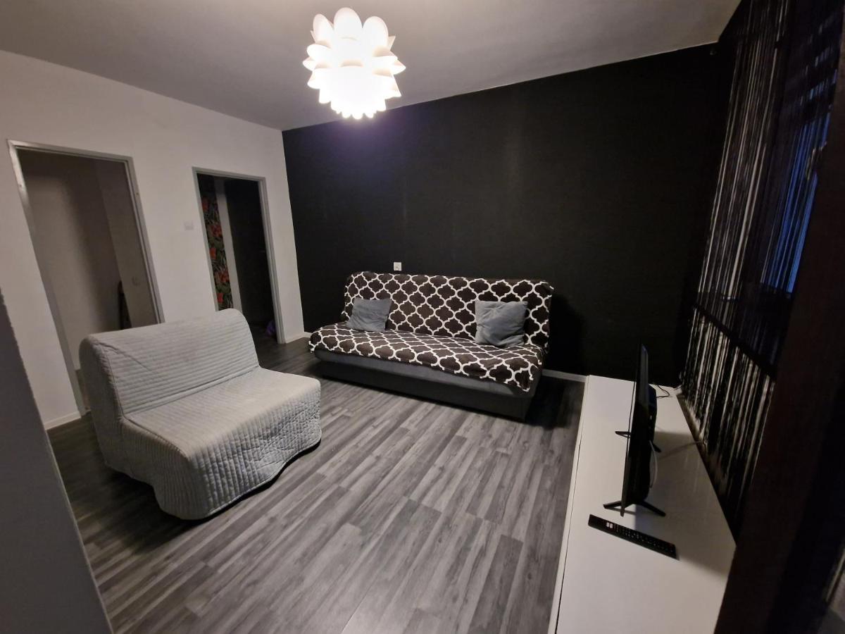 Appartement Apatrament Jagielonska à Legnica Extérieur photo